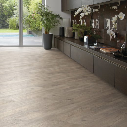 Karndean Knight Tile Light Worn Oak KP104 Plank Glue Down LVT Flooring
