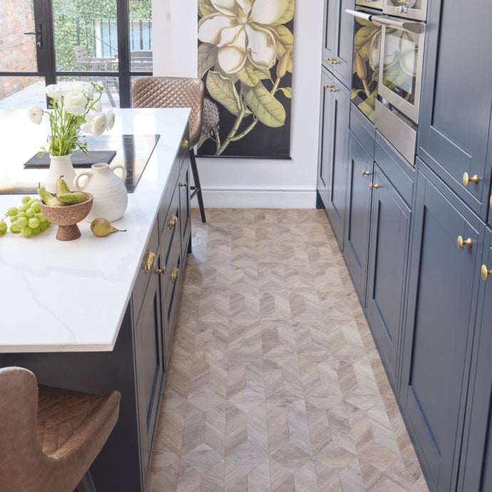 Lattia Metsä Majestic Timber Palazzo Glue Down LVT Flooring