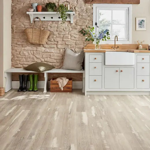 Karndean Van Gogh Silver Farmhouse Oak VGW137T Plank Glue Down LVT Flooring