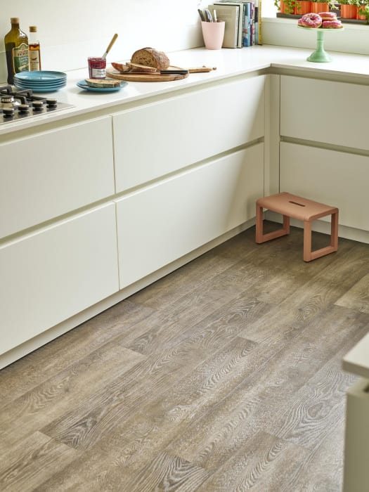 Amtico Spacia Granary Oak ss5w3318 Plank Glue Down LVT Flooring