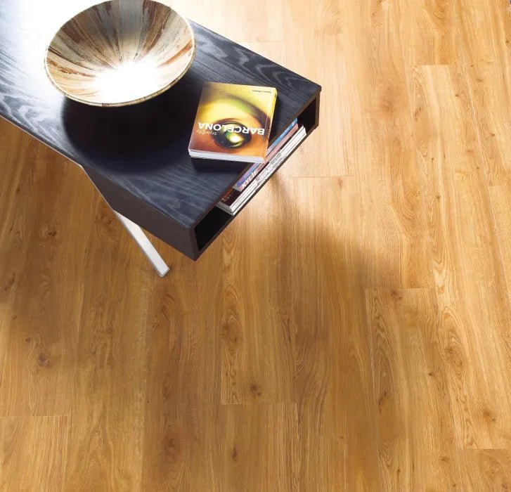 Amtico Spacia Traditional Oak ss5w2514 Plank Glue Down LVT Flooring