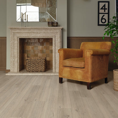 Karndean Palio Essenza Elba Oak PVP410 Plank Glue Down LVT Flooring