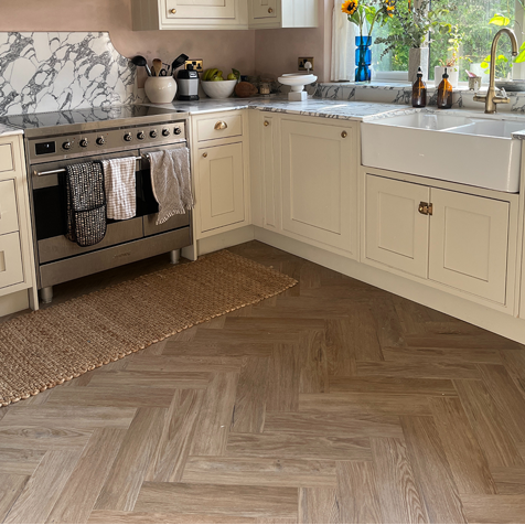 Karndean Van Gogh Hayfield Oak SM-VGW8241 Herringbone Glue Down LVT Flooring
