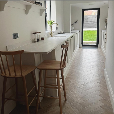 Karndean Van Gogh Hayfield Oak SM-VGW8241 Herringbone Glue Down LVT Flooring