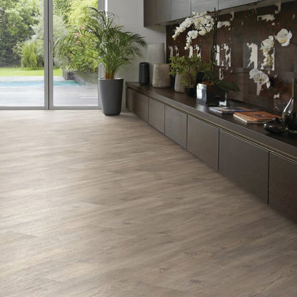 Karndean Knight Tile Light Worn Oak KP104 Plank Glue Down LVT Flooring