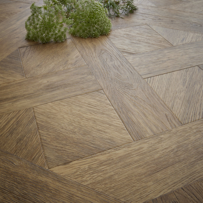 Lattia Metsä Artisan Oak Royal Glue Down LVT Flooring