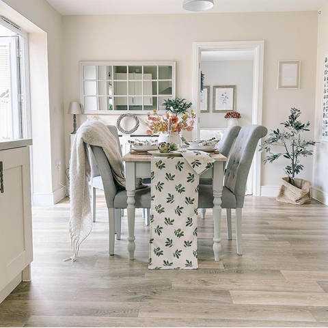 Karndean Knight Tile Lime Washed Oak KP99 Plank Glue Down LVT Flooring