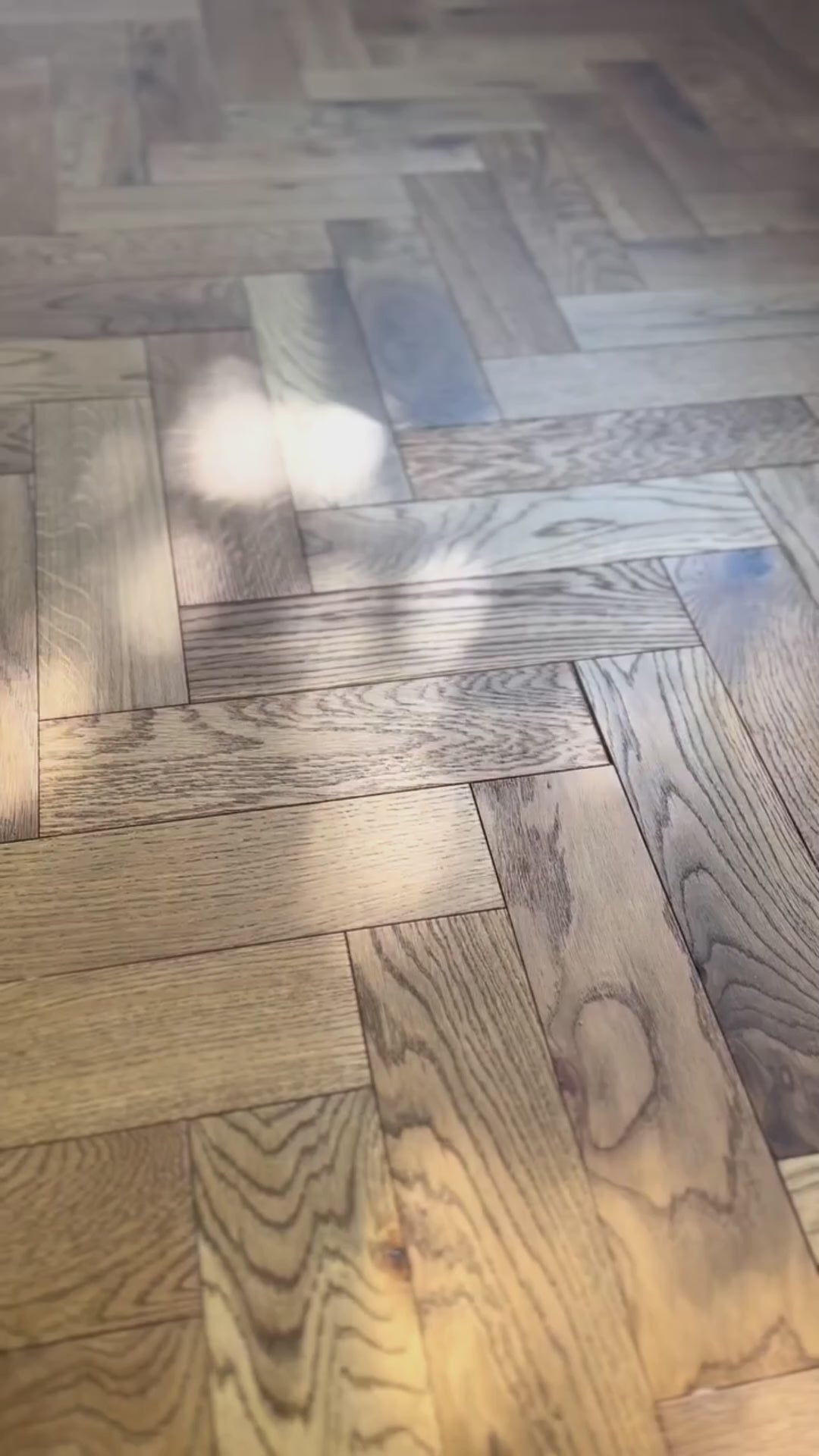 Load video: Medici Cavallo Oak Herringbone Engineered Wood Flooring