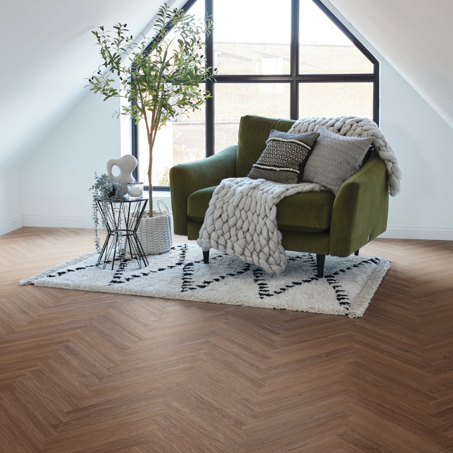 Karndean Palio Essenza Roma Oak SM-PVP405 Herringbone Glue Down LVT Flooring