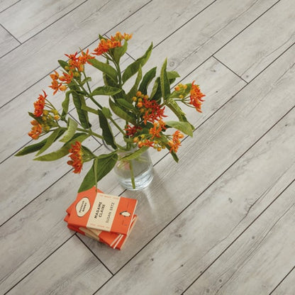 Karndean Van Gogh Light Distressed Oak VGW111T Plank Glue Down LVT Flooring